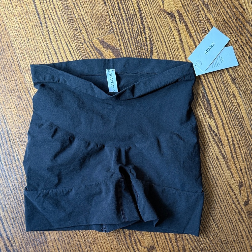 B12 SPANX Women's 1X Black Shapewear Shorts
